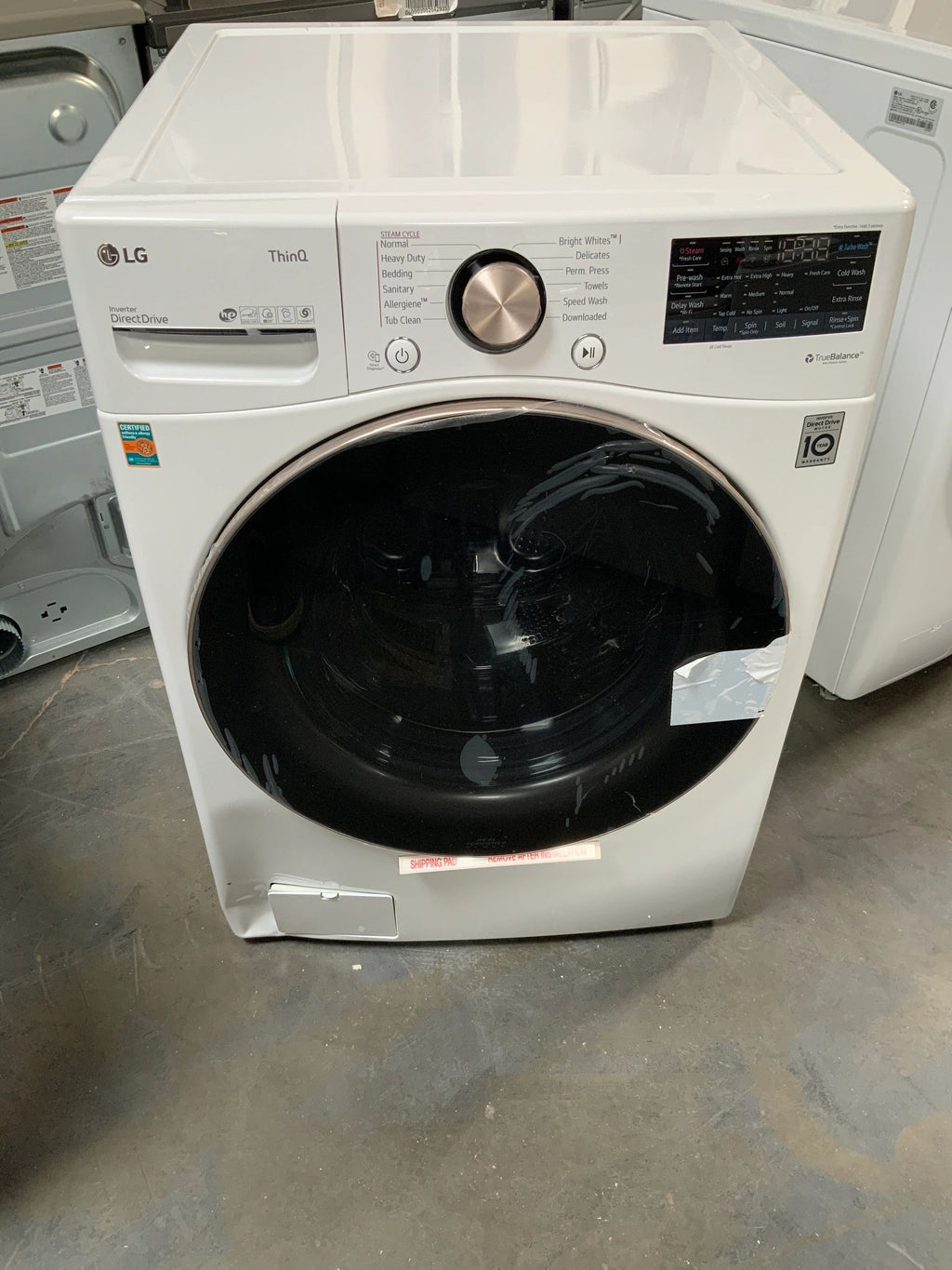 New Dent and Scratch. 27 in. 4.5 cu. ft. White Ultra Large Capacity Front Load Washer with TurboWash 360 Steam Model: WM4000HWA