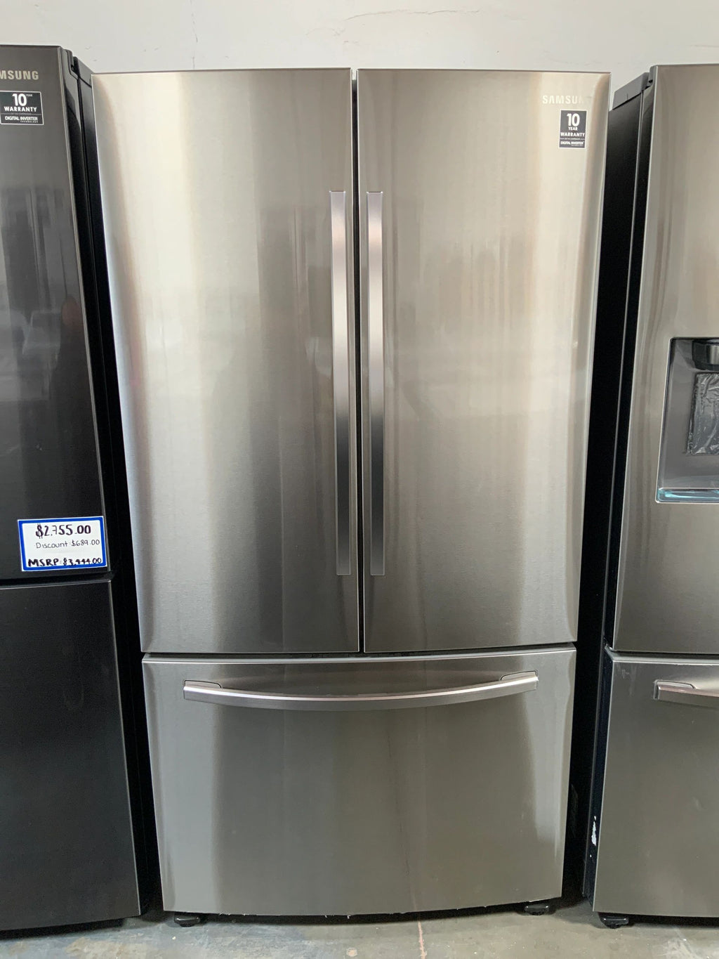 New Dent and Scratch. 28.2 cu. ft. French Door Refrigerator in Stainless Steel with internal water dispenser. Model: RF28T5101SR