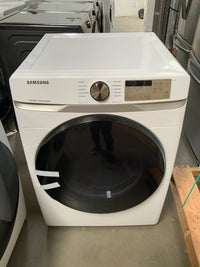 New Dent and Scratch. Samsung 7.5 cu. ft. White Gas Dryer with Steam Model DVG45R6100W