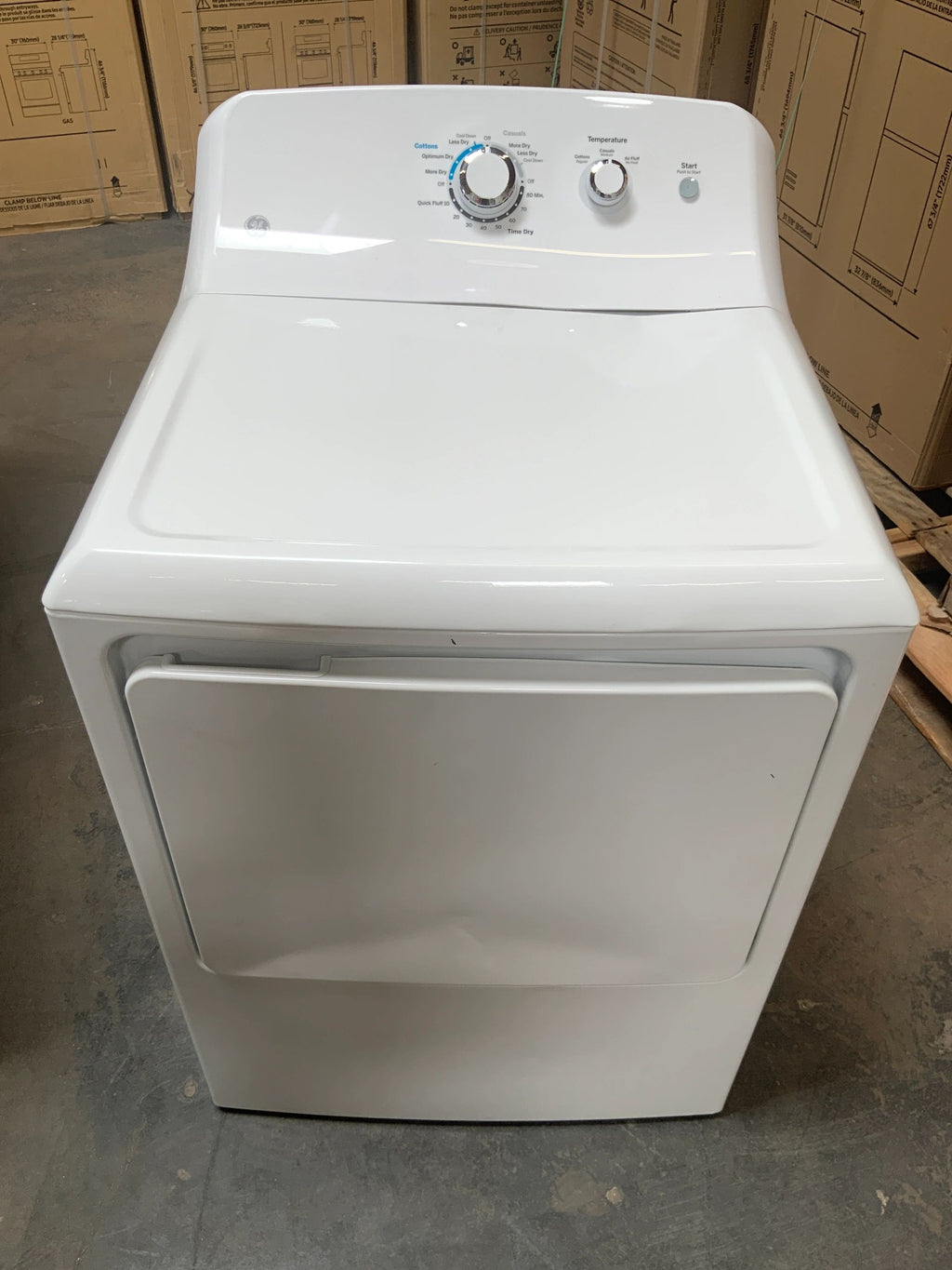 New Dent and Scratch. 7.2 cu. ft. 120 Volt White Gas Vented Dryer Model: GTD33GASK0WW