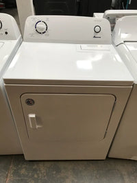 New Dent & Scratch, Amana Washer 3.5-cu ft Agitator Top-Load Washer and Dryer Amana 6.5-cu ft Electric Dryer (White) NTW4516FW, NED4655EW