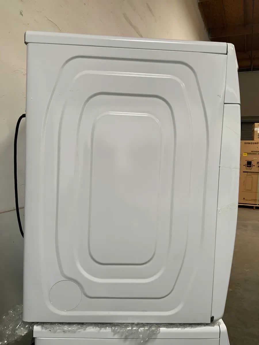 New Dent and Scratch. Set of Washer 27 in. 4.5 cu. ft. High-Efficiency White Front Load Washing Machine with Self-Clean+, ENERGY STAR and 7.5 cu. ft.120-Volt White Gas Dryer with Sensor Dry (Pedestals Sold Separately) Model: WF45T6000AW, DVG45T6000W